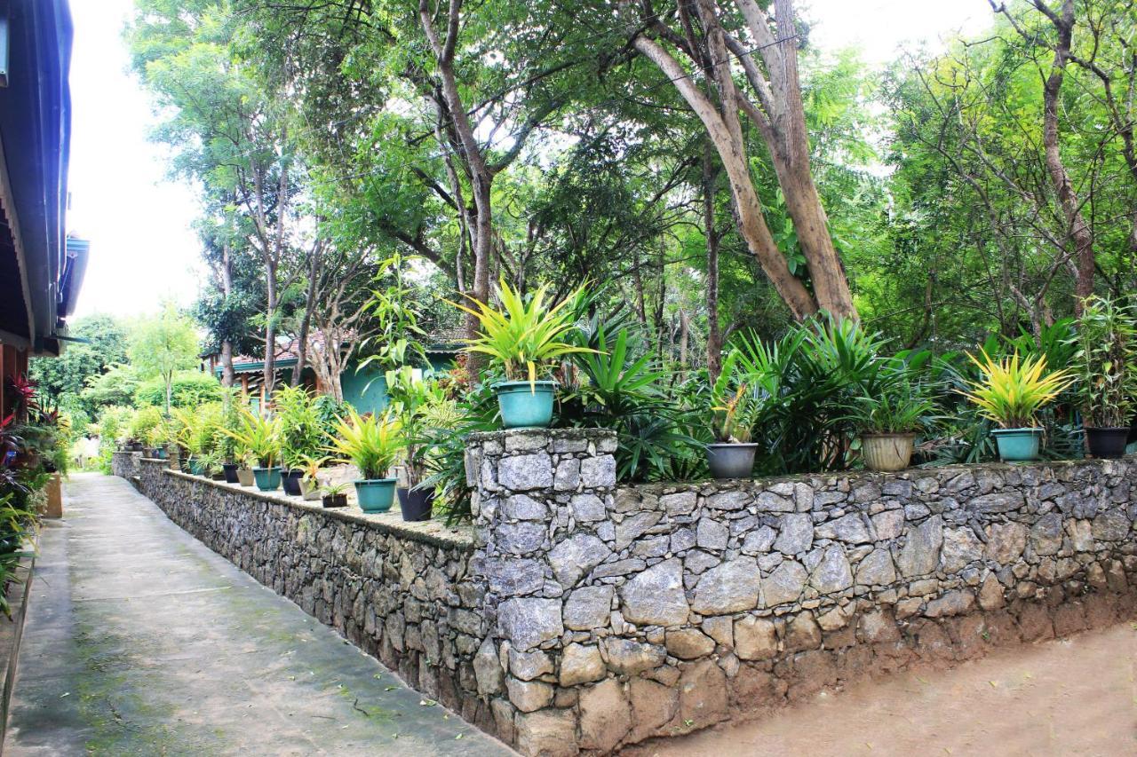 Sigiriya Melrose Villas Exterior photo