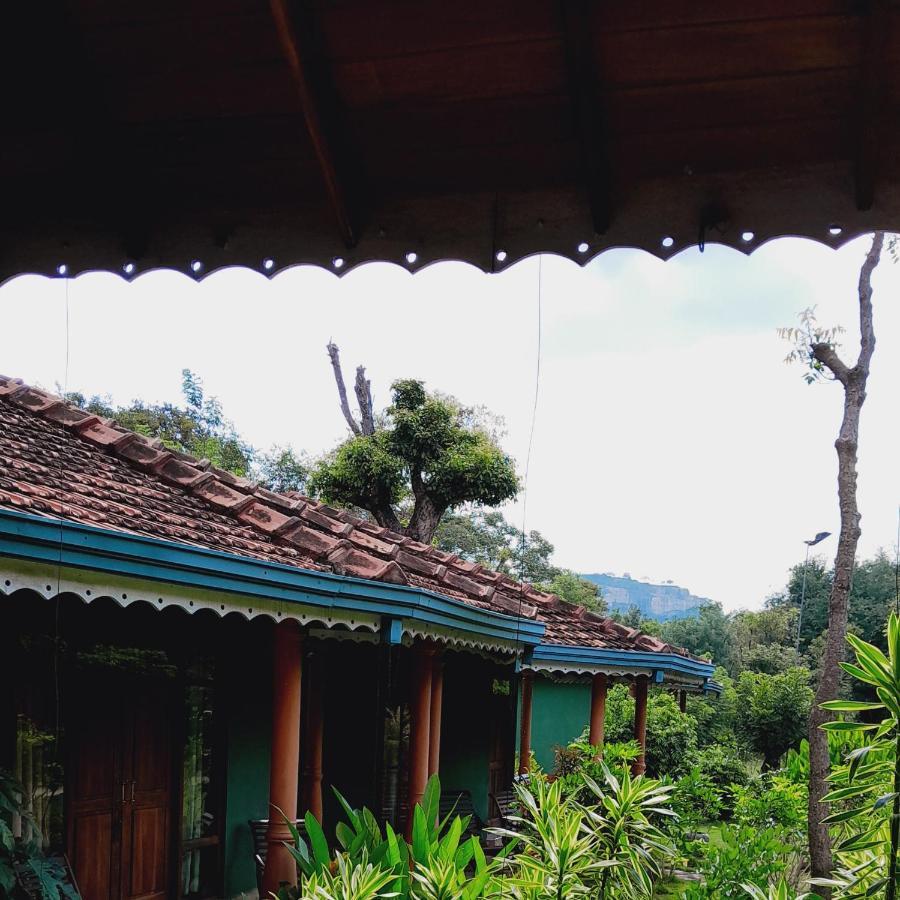 Sigiriya Melrose Villas Exterior photo
